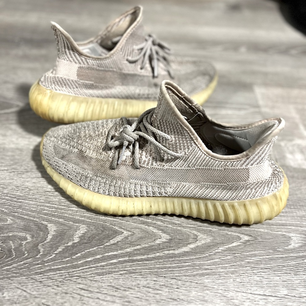 Men’s earth Yeezys